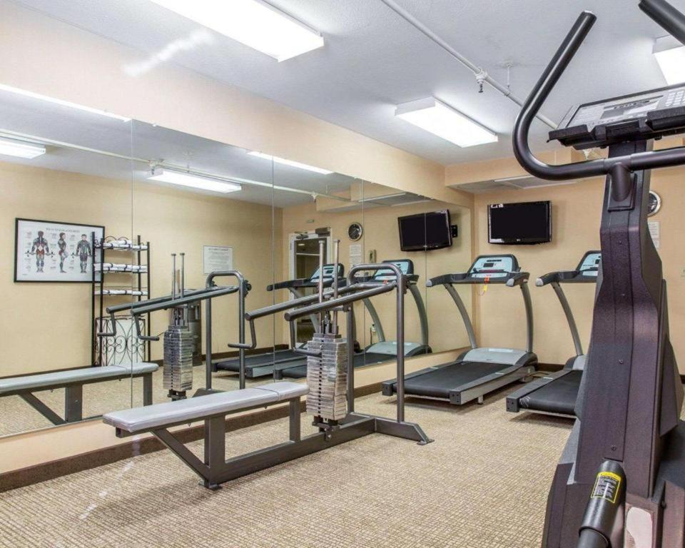 Quality Inn Mystic-Groton Buitenkant foto