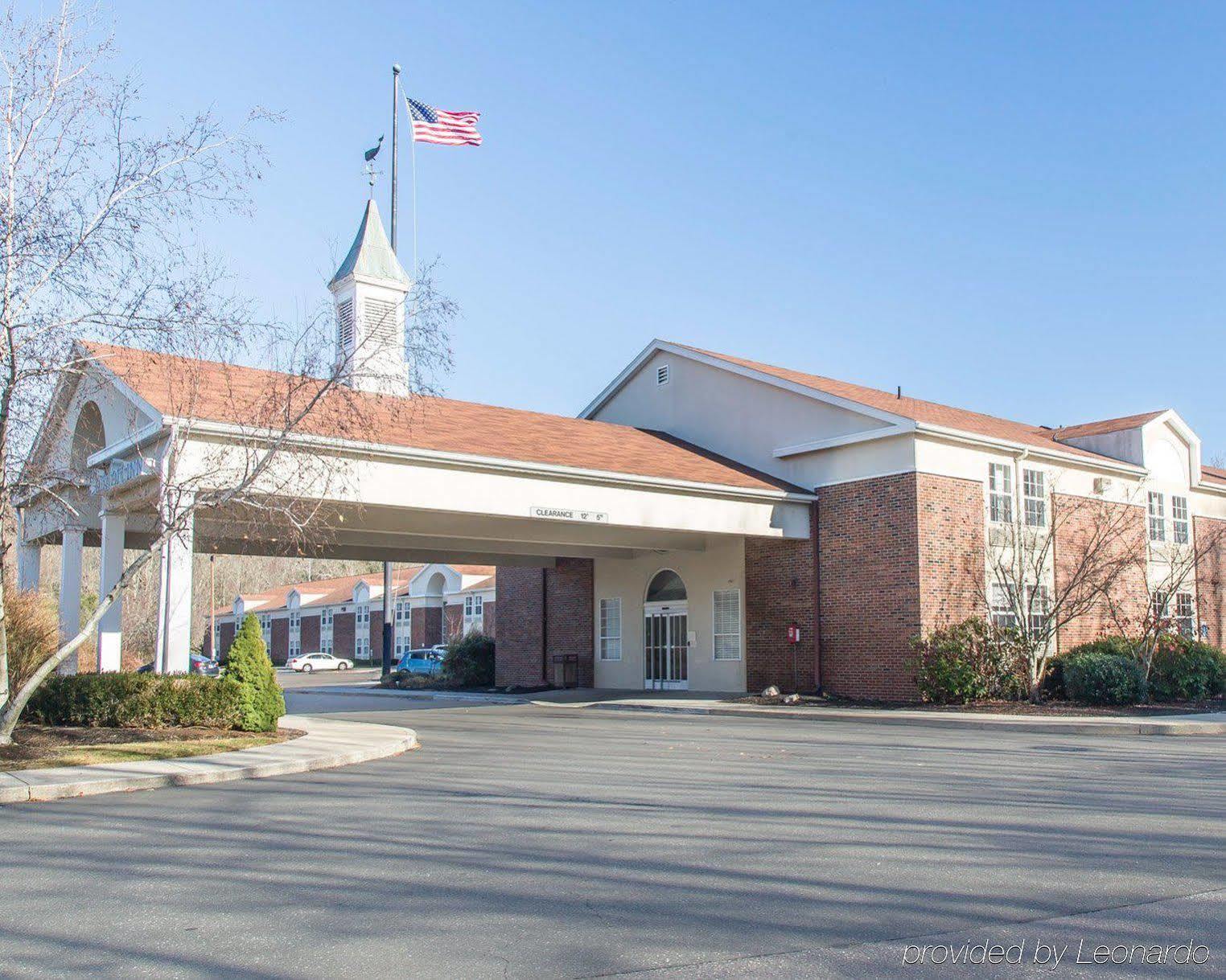 Quality Inn Mystic-Groton Buitenkant foto