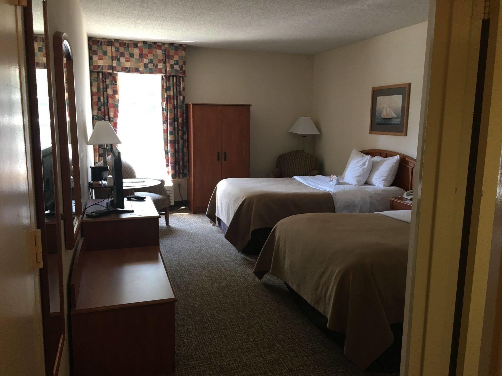 Quality Inn Mystic-Groton Buitenkant foto